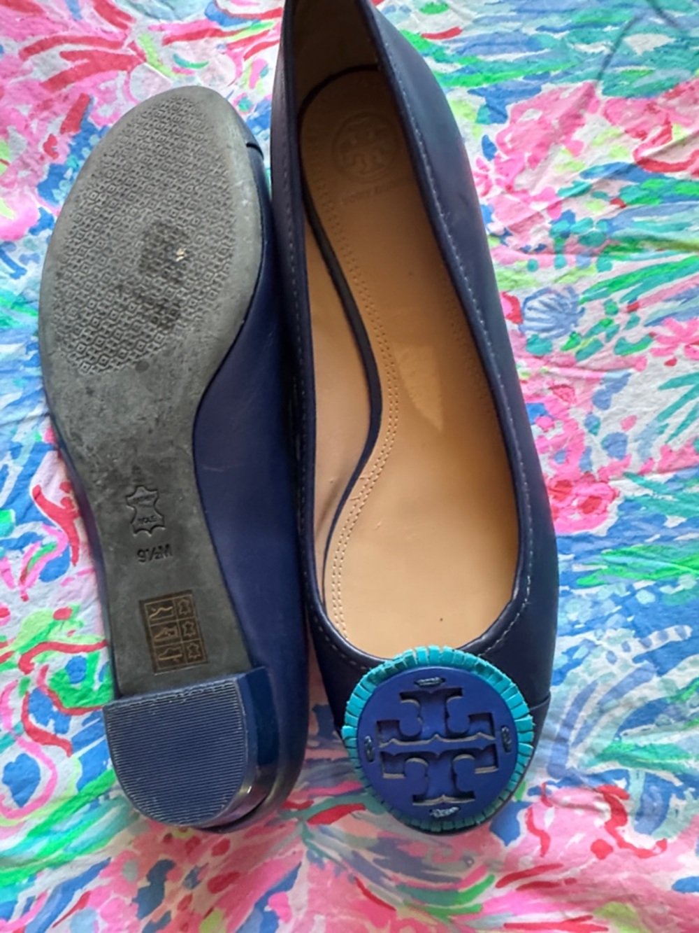 Tory Burch Navy Leather Ballet Flats with Turquoise Logo Disc - Picture 3 of 6